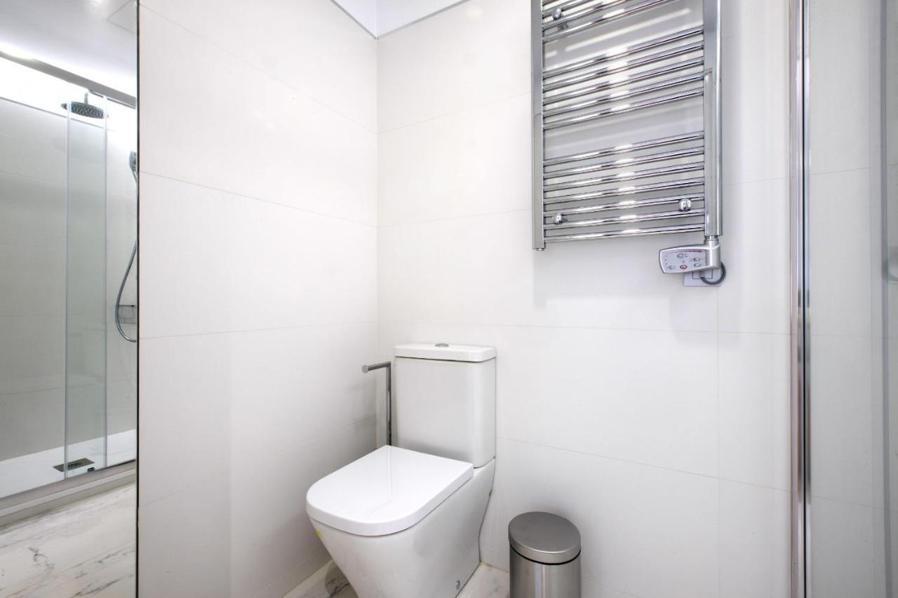 Gran Via Suites Madrid Eksteriør bilde